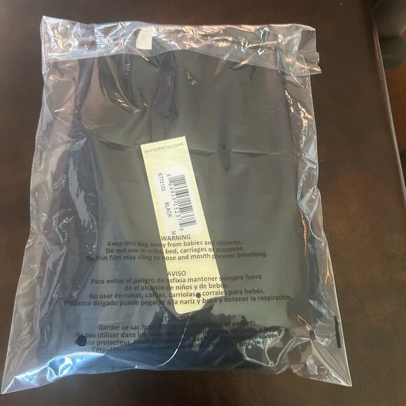 NWT Cyrus Ribbed Black Top - Picture 7 of 7